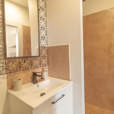 Apartament Kasbahbohome, Experience D'Ailleurs, Centre Ville De Nimes *