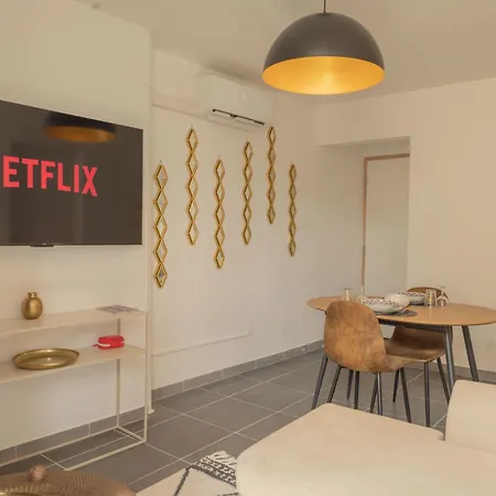 Apartament Kasbahbohome, Experience D'ailleurs, Centre Ville, Nîmes