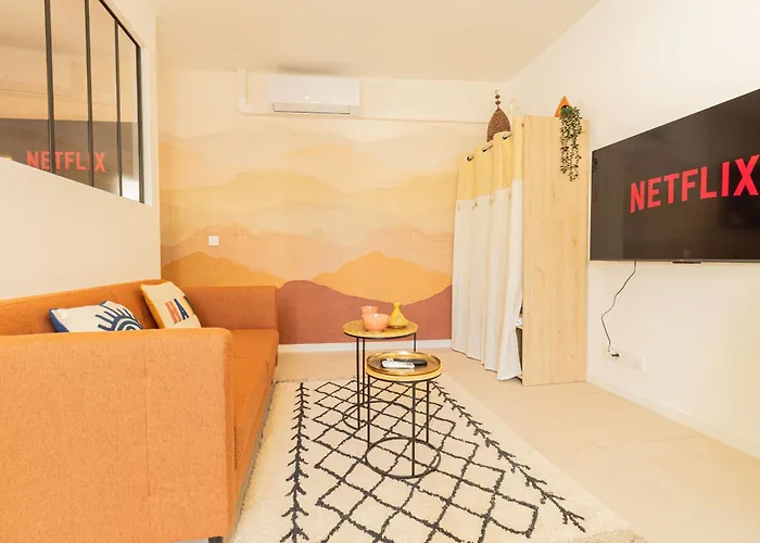 Apartament Kasbahbohome, Experience D'ailleurs, Centre Ville, Nîmes